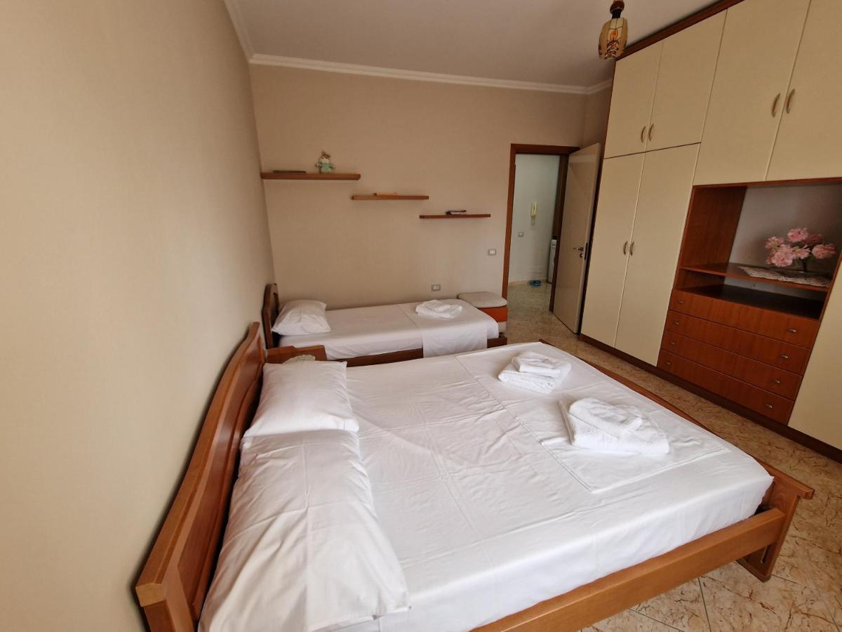 Apartament Orion Vlorë Exteriör bild